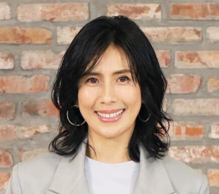 長谷川理恵、9歳長男の顔出しショット公開 ギター弾き語り「ハッピーバースデー歌ってくれました」(スポーツ報知)