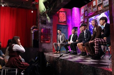 はらの詐欺メイクに仰天、アキナ山名が先輩D演じるテレビ業界コントも（お笑いナタリー）