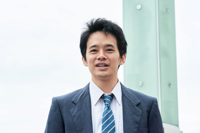 映画「宮本から君へ」宮本が「2人で結婚しよう！」としつこく迫って怒られる特報（コミックナタリー）