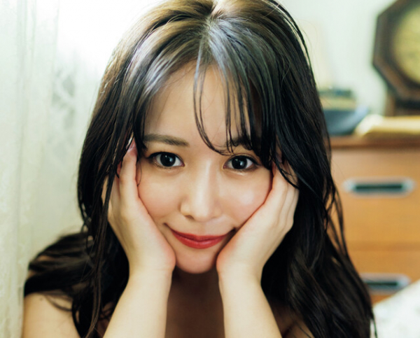 初ソログラビアであの「もきゅもきゅボディ」を披露した平松可奈子「