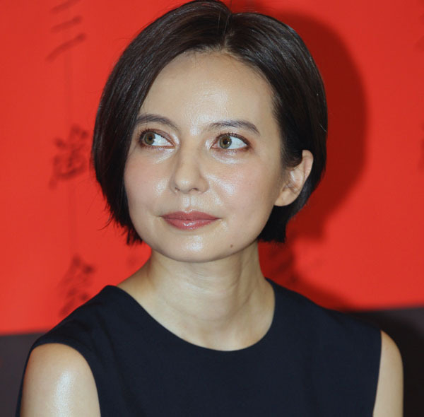 ベッキーがテレビ界で嫌われる理由 スキャンダル発覚時の不義理がブーメランに…(日刊ゲンダイDIGITAL)