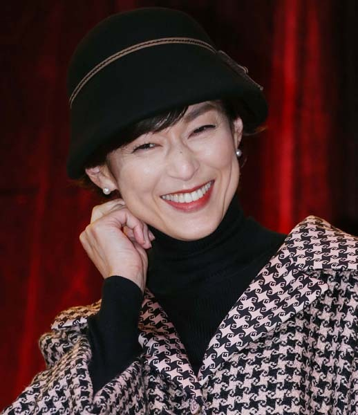 鈴木保奈美と石橋貴明の明暗…離婚した女性は途端に輝き、男性はおとなしくなる（城下尊之）(日刊ゲンダイDIGITAL)