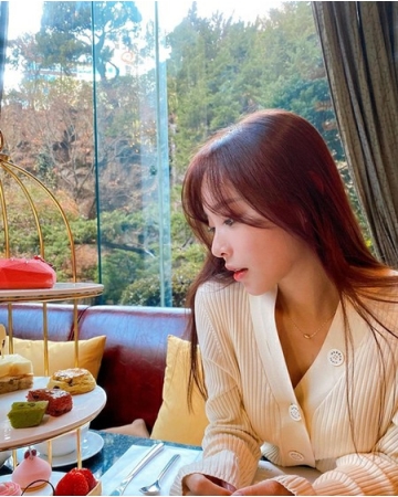 芸人パク・ソングァンの妻イ・ソリ、週末にも芸能人級の美貌(WoW!Korea)