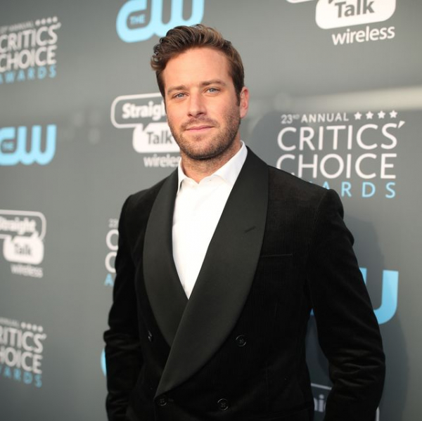 アーミー・ハマー、リハビリ施設から退所　性的暴行事件の行方に注目が集まる(ELLE DIGITAL)