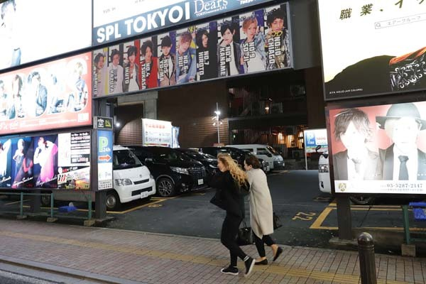 巡査部長は「全然です」と…早貴被告の新宿のマンションの捜索は収穫なし【紀州のドン・ファンと元妻 最期の5カ月の真実】(日刊ゲンダイDIGITAL)