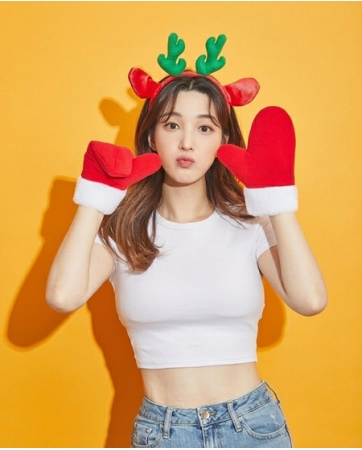 ユルヒ(元LABOUM)、本当に3児のママ？細いウエストをあらわにした”サンタ”で登場(WoW!Korea)