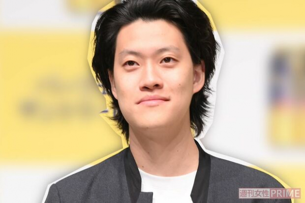 霜降り明星・粗品がまた炎上！YOASOBIにしたセクハラまがいの“ゲスい質問”(週刊女性PRIME)