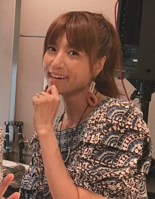 hitomi、「新曲とかいらないよね」と言われ… セルフリメイク『LOVE 2020』制作裏を明かす（J-WAVE NEWS）