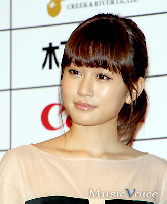前田敦子、息子の芸能界入りは「嬉しい」“男性版AKB48”にも前向き？（MusicVoice）