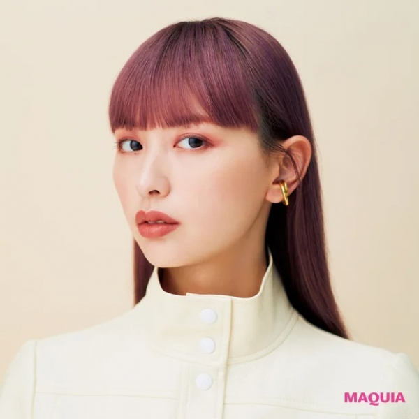 鈴木えみの愛用メイクツールを大公開！ “えみ顔”に欠かせない全13品を一気に見せます(MAQUIA　ONLINE)