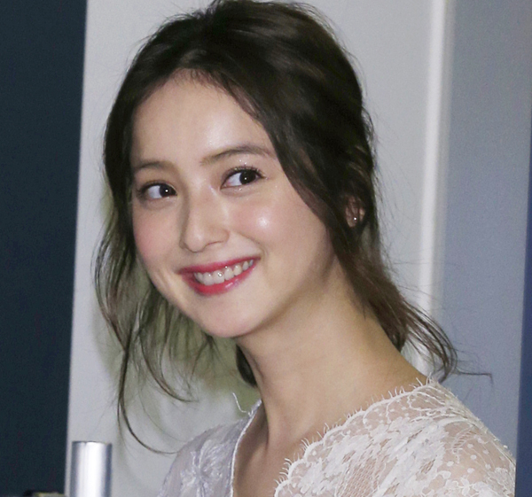 夫・渡部建がドン底になればなるほど仕事が順調になる「佐々木希という生き方」（城下尊之）(日刊ゲンダイDIGITAL)