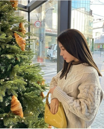 「オットギ3世」ハム・ヨンジ、本物のパンで作られたツリー公開…楽しい週末(WoW!Korea)