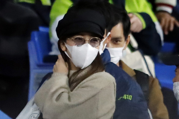 板野友美から小松菜奈まで 今年結婚した芸能人カップルを振り返る！（桧山珠美）(日刊ゲンダイDIGITAL)