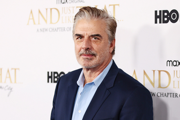 性的暴行疑惑のクリス・ノースを所属エージェンシーが解雇　CMも取り止めに(映画.com)