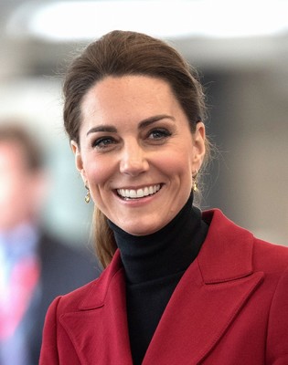 キャサリン妃、メーガン妃の母親とコーデ!? 甥っ子の洗礼式は着回しドレスで（Movie Walker）