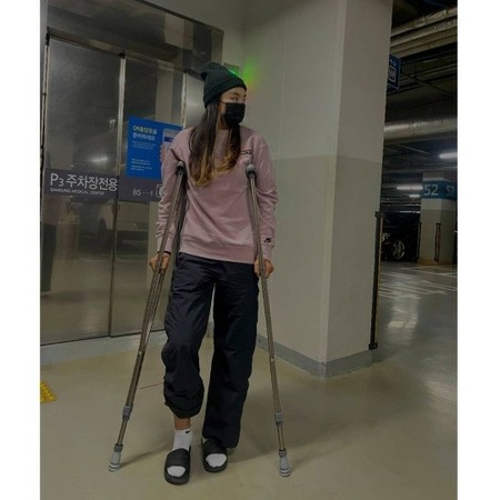 元サッカー選手イ·ドングクの娘ジェアさん、膝負傷…「すべてお父さんに似ても負傷だけは似てはいけない 」(WoW!Korea)