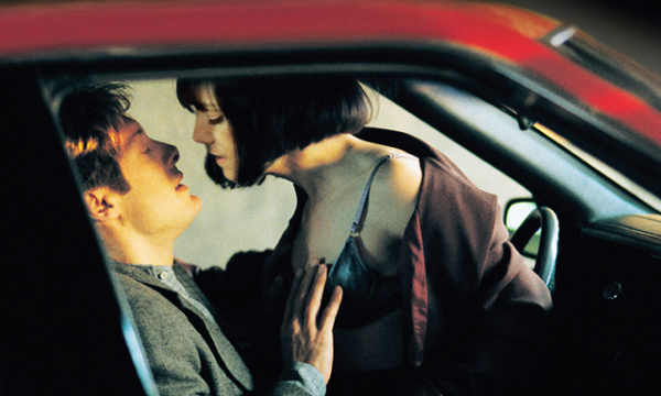 【「クラッシュ」評論】究極のフェティシズムの最果てを描いた退廃的で悲しく美しい問題作(映画.com)