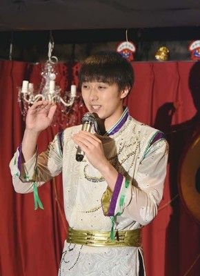 羽生結弦のソックリさんでブレークも文春砲で改名 あいきけんたさんは今（日刊ゲンダイDIGITAL）