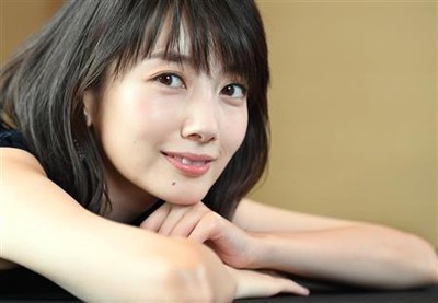 波瑠「試練って面白い」　朝ドラ撮影も“根性”でやりきる、たくましくなって「髭が生えそう」！？（夕刊フジ）