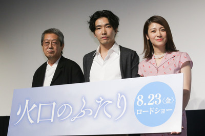 柄本佑「火口のふたり」撮影現場に坊主頭で現れ荒井晴彦監督ギョッ！（映画.com）
