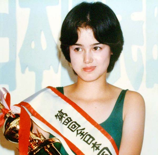 国民的美少女・小田茜は現在43歳、ヨガインストラクターに転身し「国民的美熟女」に！(日刊ゲンダイDIGITAL)