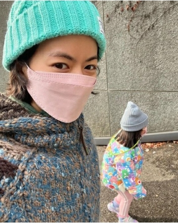 “イ・ジェハク（元Loveholics）の妻”秋葉里枝、娘とモーニングラン…「一緒に運動できてうれしい」(WoW!Korea)