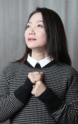 香西かおり、未来へ繋げる昭和の香り　３０周年企画で“怪物”玉置浩二と再タッグ（夕刊フジ）