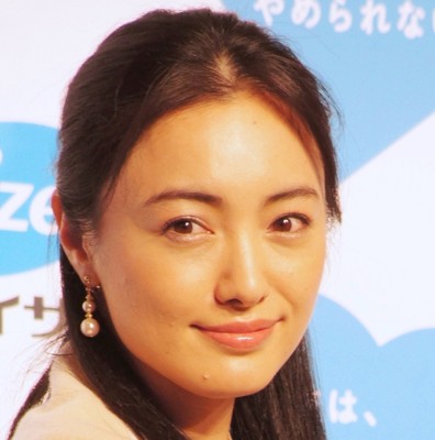 「東方神起のツアータオル？」　ドラマ「偽装不倫」のワンシーンにファン動揺（J-CASTニュース）