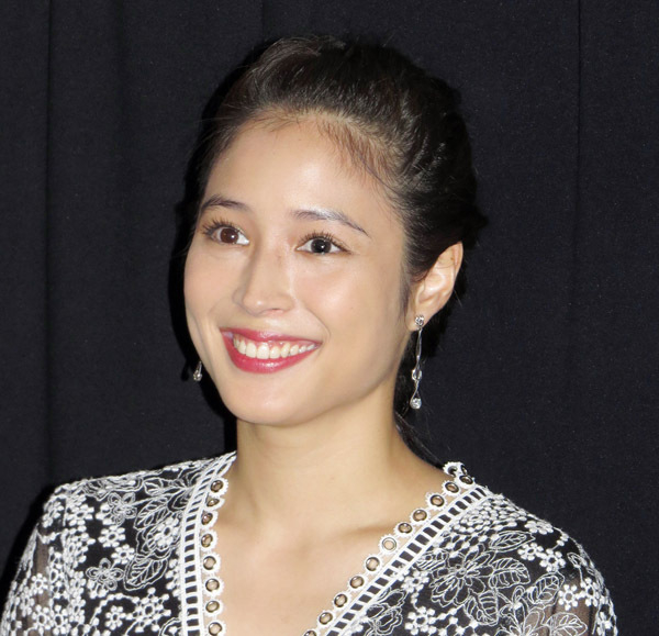 広瀬アリス「キスシーンは作業」と語った共演の大倉忠義と熱愛報道 “結婚願望ゼロ”発言はどうなる？(日刊ゲンダイDIGITAL)