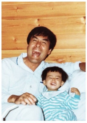高橋英樹夫婦の若かりし姿に「ハンサムなパパ」「ママさんが美しい！」と反響　娘・真麻の“幼少期ショット”も（ねとらぼ）