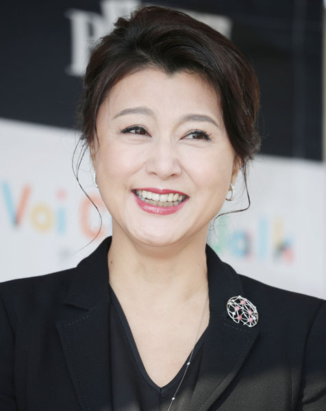 藤原紀香“バス旅”番組で株を上げ…絶妙な良妻アピールに「さすが」の声(日刊ゲンダイDIGITAL)