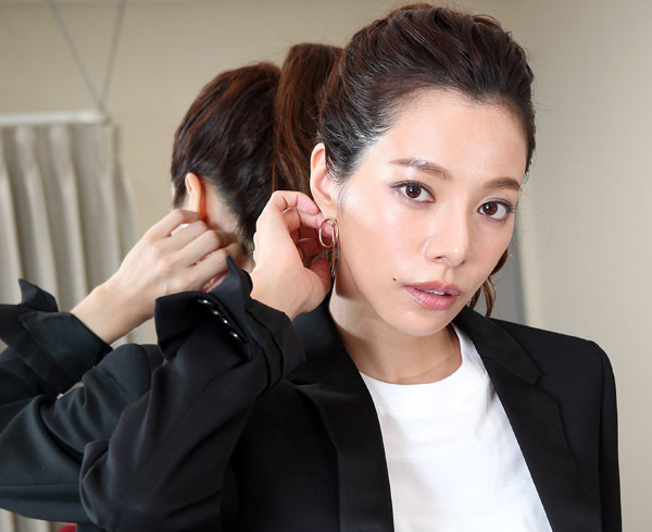 桜井ユキの結婚と怪演が追い風に…「真犯人フラグ」後半戦の気になる行方(日刊ゲンダイDIGITAL)