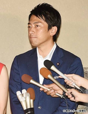 小泉進次郎氏が“捨てた”女子アナの実名追跡（東スポWeb）