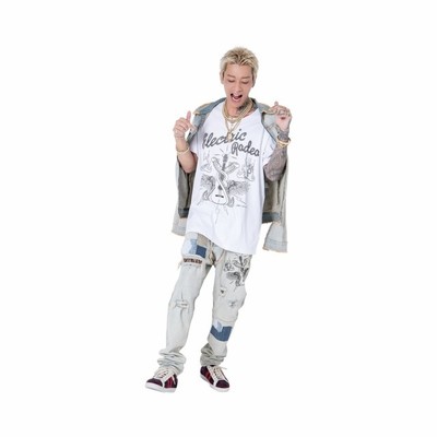 過激な水着のファンが楽屋殺到！モテるラッパーt-Aceに再び「有吉ジャポン」が密着（音楽ナタリー）