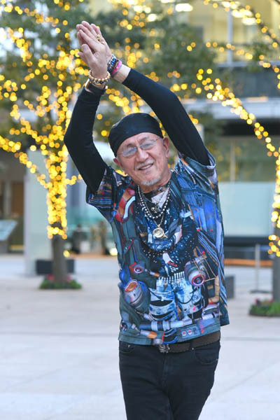 ウオーキングの伝道師デューク更家さんは1000人の弟子とともに普及活動を継続中【あの人は今】(日刊ゲンダイDIGITAL)