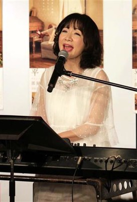 平松愛理「部屋とＹシャツと私」続編リリース、生歌唱でファン魅了（サンケイスポーツ）