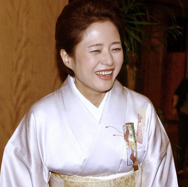 三田寛子「卒婚宣言」の現実味…夫・中村芝翫3度目不倫報道、もう神対応はみられない?(日刊ゲンダイDIGITAL)