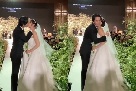 “挙式”パク・シネ&チェ・テジュン、熱いキスと涙の婚姻誓約の模様を友人のスタイリストが公開「最も美しいカップル」(WoW!Korea)