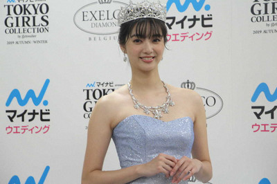新川優愛　12億円ティアラに「すごく緊張した」　花嫁姿でランウェイ登場（スポニチアネックス）