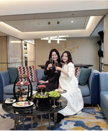 ヘリム(元Wonder Girls)、「愉快なママ」カン・ジュウンと和気あいあい…そっくりなビジュアル(WoW!Korea)