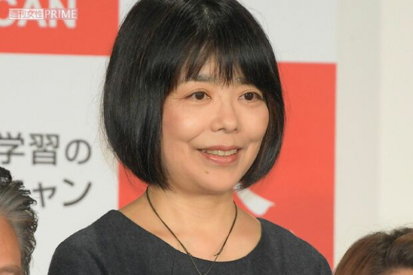 俵万智『サラダ記念日』から35年も変わらぬ美少女ぶり、若さの秘密は「コウジ酸と恋心」(週刊女性PRIME)