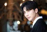 俳優キ・テヨン、結婚の満足度は300％ 「妻ユジンと娘たち、見ているだけで幸せ」（WoW!Korea）