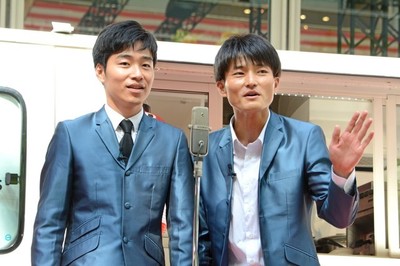 ジャルジャルがイベントでボケまくり、福徳は「ビーフストロガノフ」と言えない奴に（お笑いナタリー）