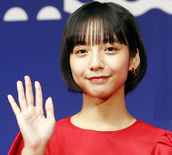 山之内すず“ショートカットの元気キャラ”の賞味期限…失速感は否めない？(日刊ゲンダイDIGITAL)