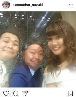 パンチ浜崎、美人妻と結婚式　鈴木おさむ氏が３ショット公開「色々あったけど、結婚おめでとう」（スポーツ報知）