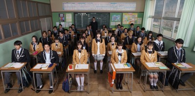 小関裕太、瀬戸利樹ら注目の若手俳優が一挙参戦！橋本環奈主演『シグナル100』教師＆生徒全員が発表（Movie Walker）