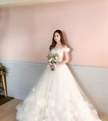結婚間近カン・ミヨン、純白のウエディングドレス姿を公開（朝鮮日報日本語版）