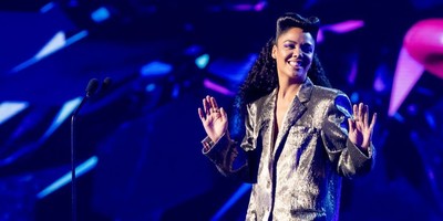 マーベル映画で人気上昇。クィア女優、テッサ・トンプソンの素顔（ELLE ONLINE）