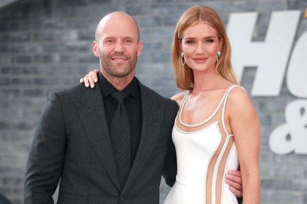 ロージー・ハンティントン＝ホワイトリーに第2子となる長女が誕生(ELLE DIGITAL)