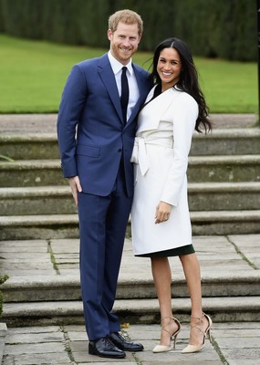 ハリー王子＆メーガン・マークルが婚約会見で2ショットを披露！　エンゲージリングはハリー王子によるデザイン（ELLEgirl）